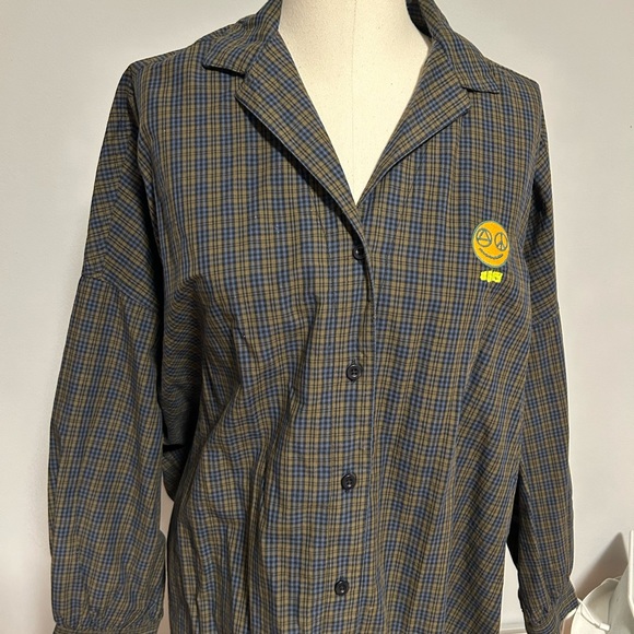 OBEY shirt - Picture 2 of 4